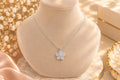 Collier Fleur blanc en acier inoxydable
